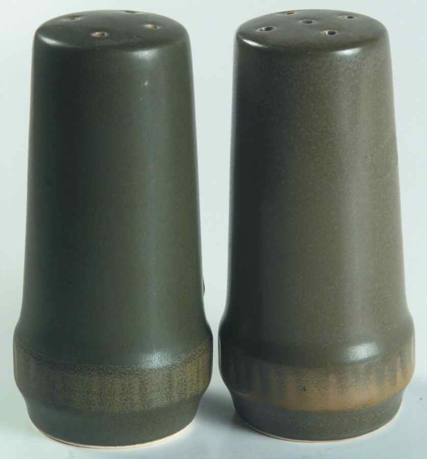 Olivia Salt & Pepper Set by Casual Ceram-1