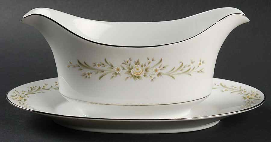 Eloquence Gravy Boat with Attached Underplate by Carriage House-1