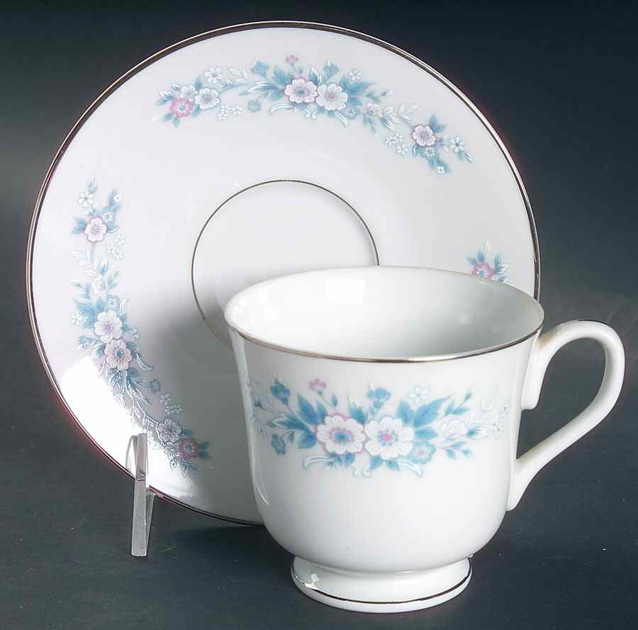 Carla Footed Cup & Saucer Set by Carlton (Japan)-1