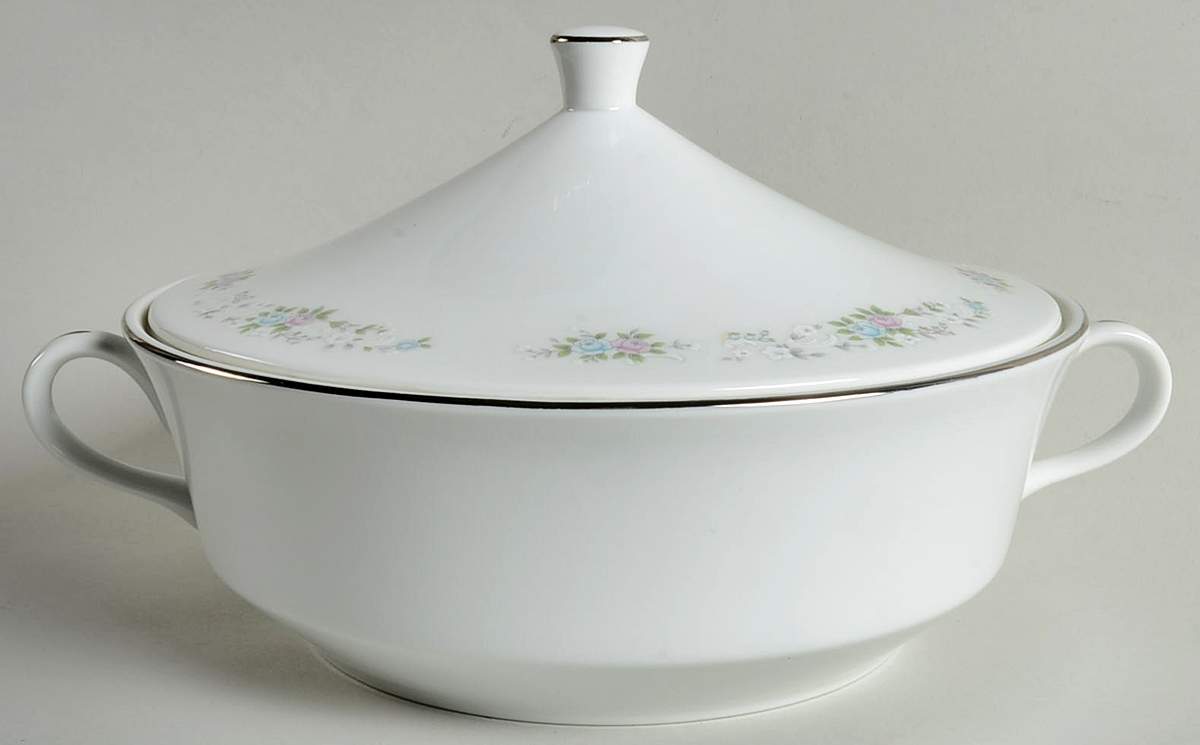 Corsage Round Covered Vegetable by Carlton (Japan)-1