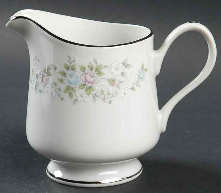 Corsage Creamer by Carlton (Japan)-1