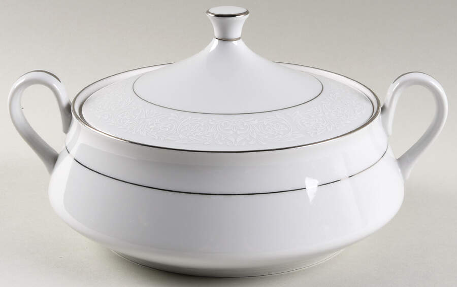 Plymouth Round Covered Vegetable by Carlton (Japan)-1