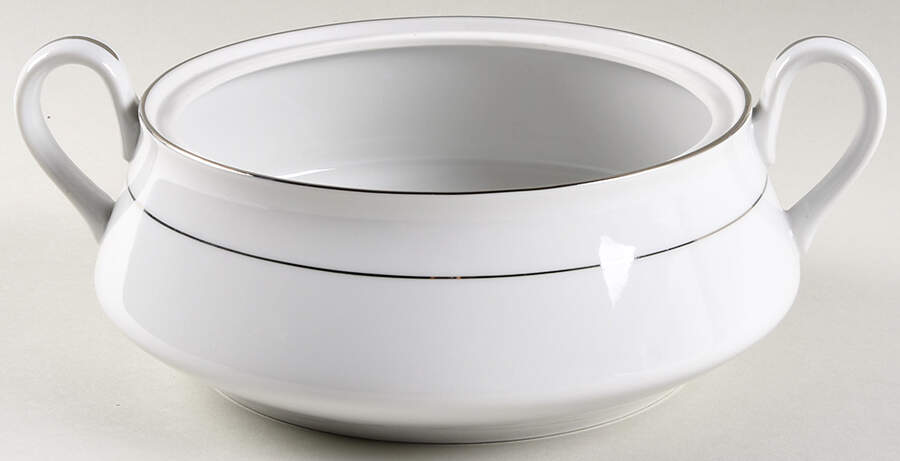 Plymouth Round Vegetable No Lid by Carlton (Japan)-1