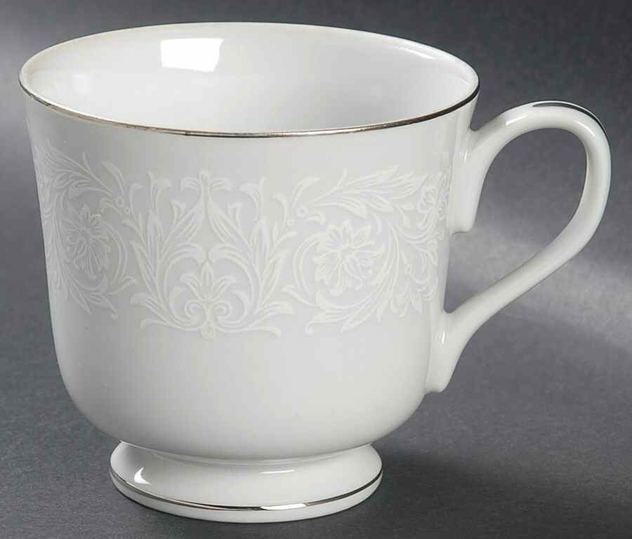 Plymouth Footed Cup by Carlton (Japan)-1