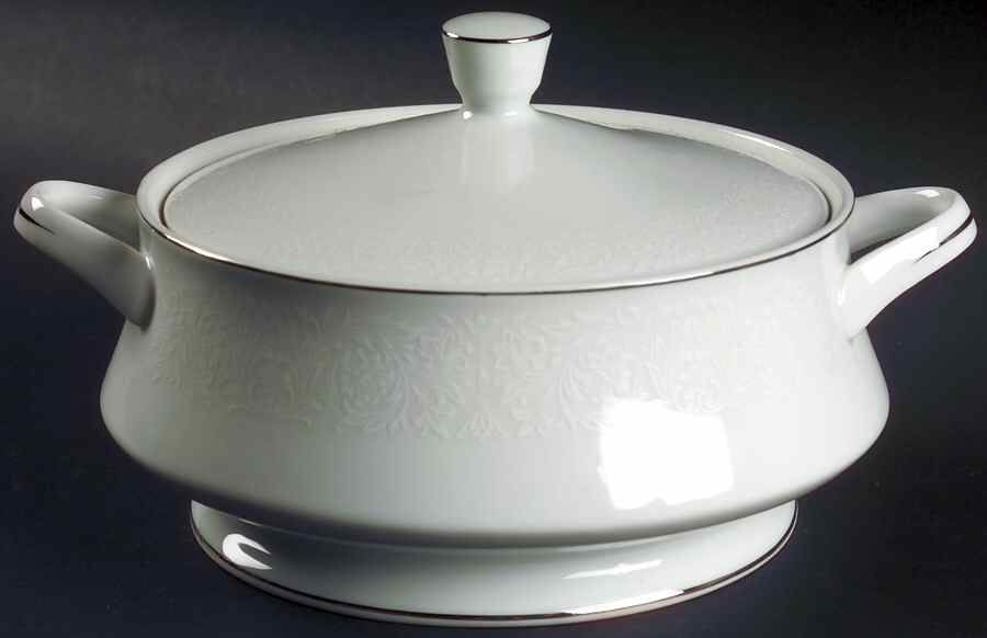 Plymouth Round Covered Vegetable by Carlton (Japan)-1