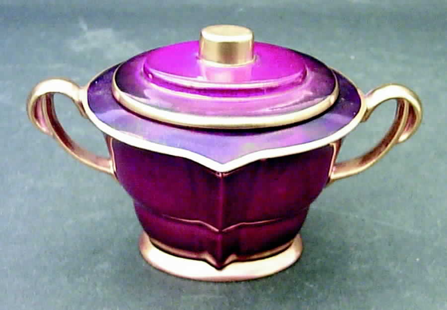 Rouge Royale Sugar Bowl & Lid by Carlton Ware (England)-1