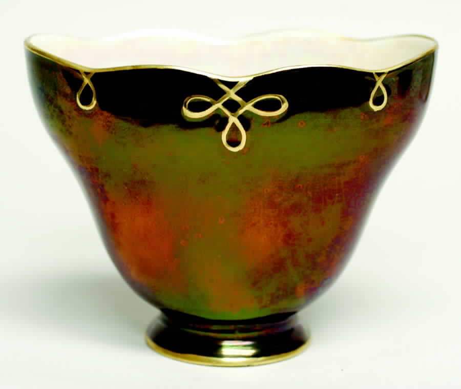 Rouge Royale Oval Vase by Carlton Ware (England)-1