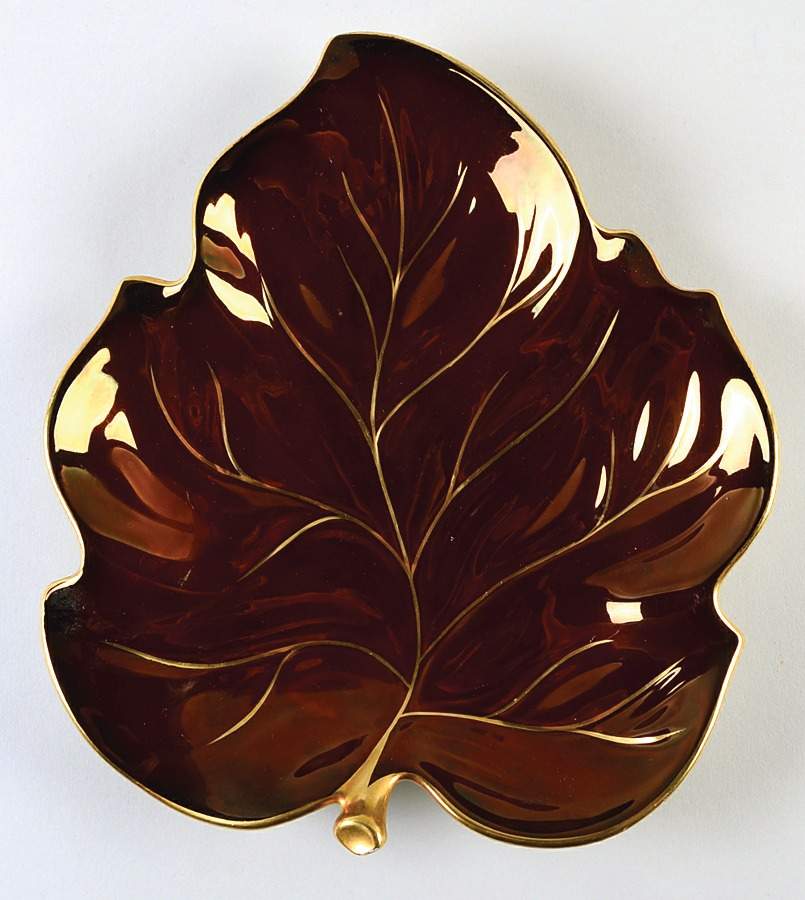 Rouge Royale 10" Leaf Dish by Carlton Ware (England)-1