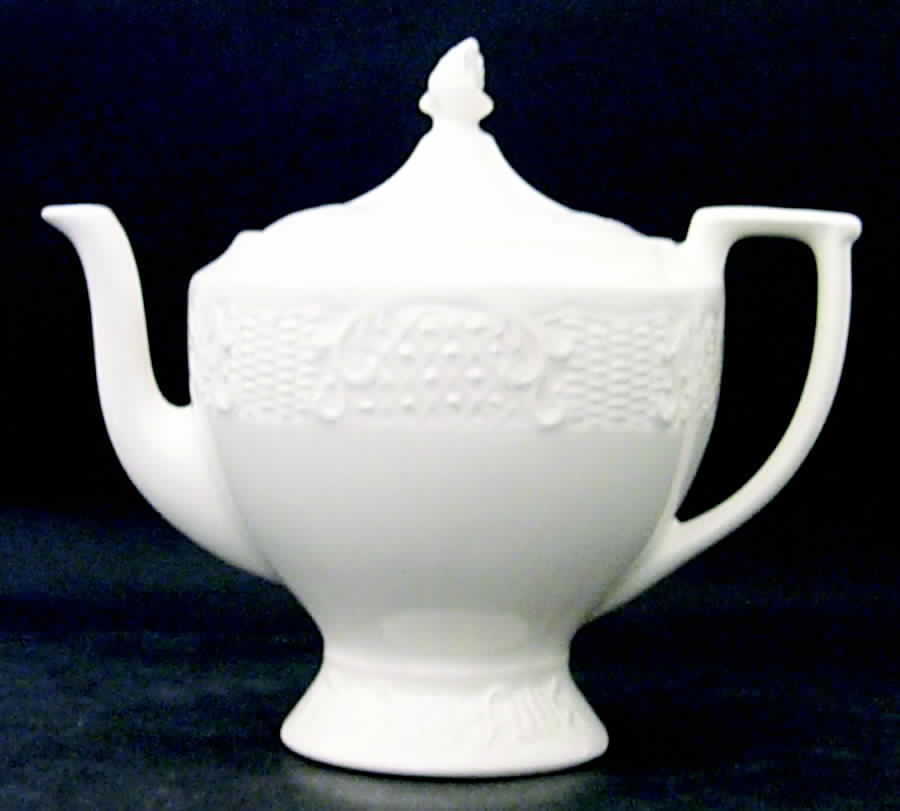 American Traditional Teapot & Lid by Canonsburg-1
