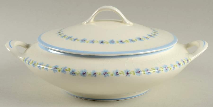 Bonnie Blue Round Covered Vegetable by Canonsburg-1