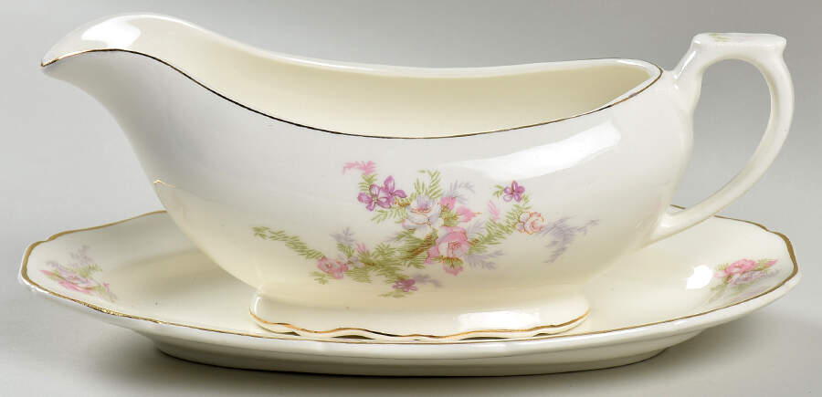 CAN19 Gravy Boat & Underplate by Canonsburg-1