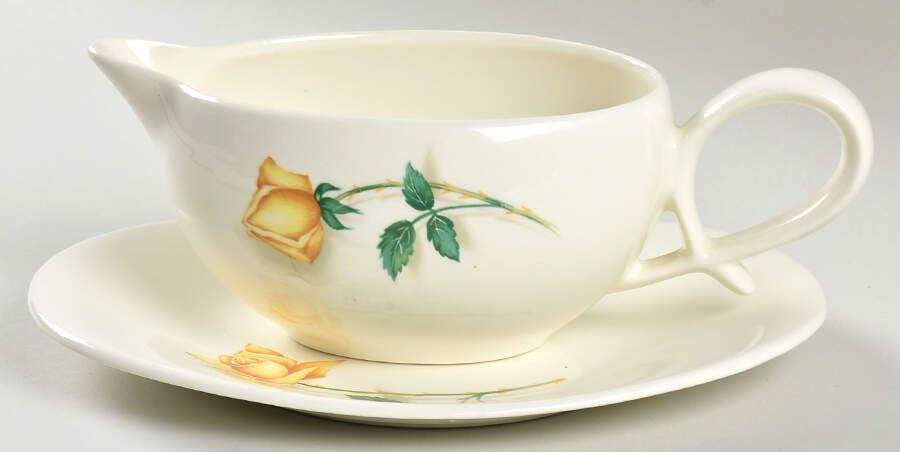 CAN23 Gravy Boat & Underplate/Relish by Canonsburg-1