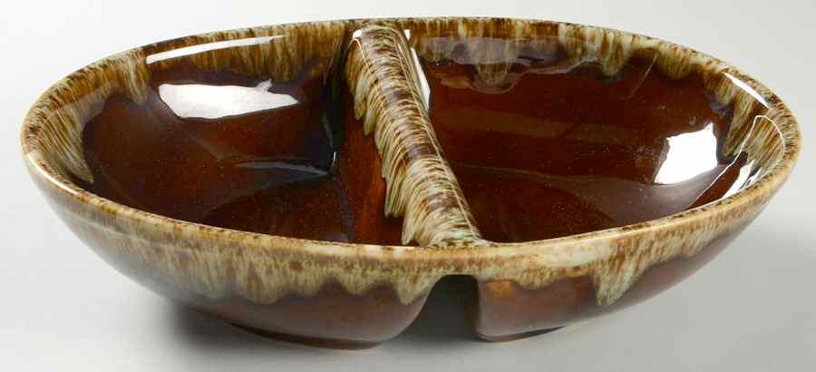 CAN38 10" Oval Divided Vegetable Bowl by Canonsburg-1
