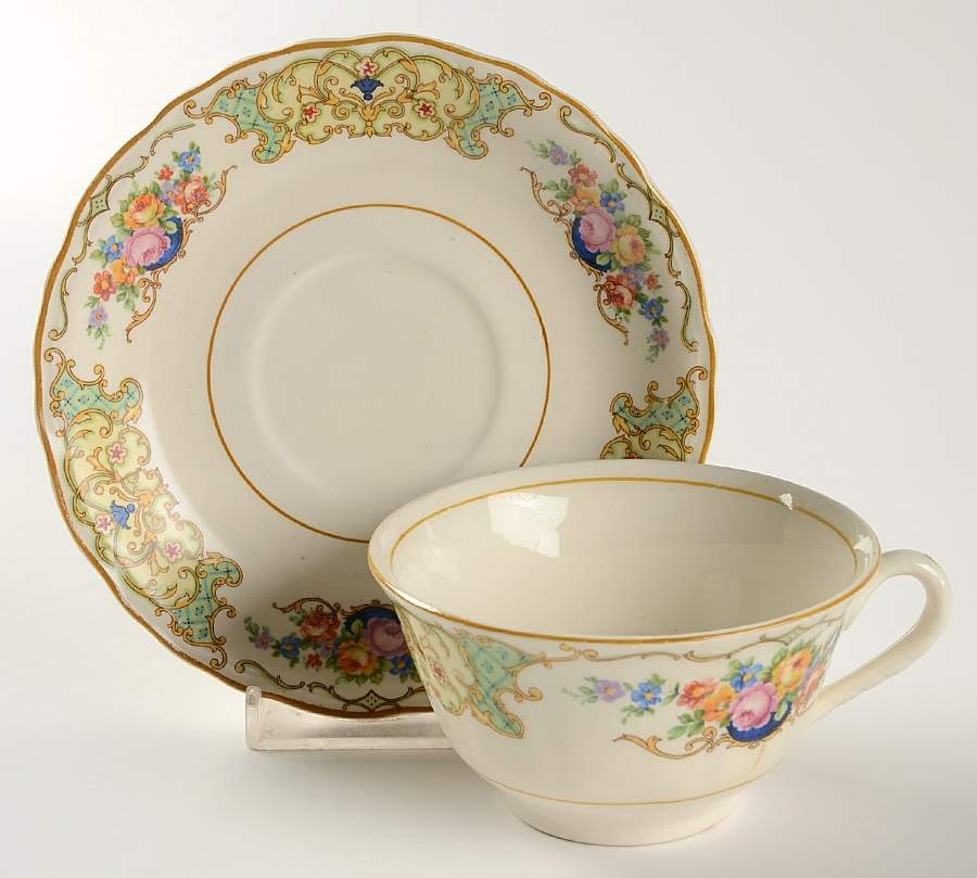 CAN4 Flat Cup & Saucer Set by Canonsburg-1