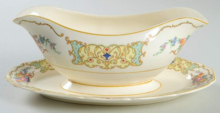 CAN4 Gravy Boat & Underplate by Canonsburg-1