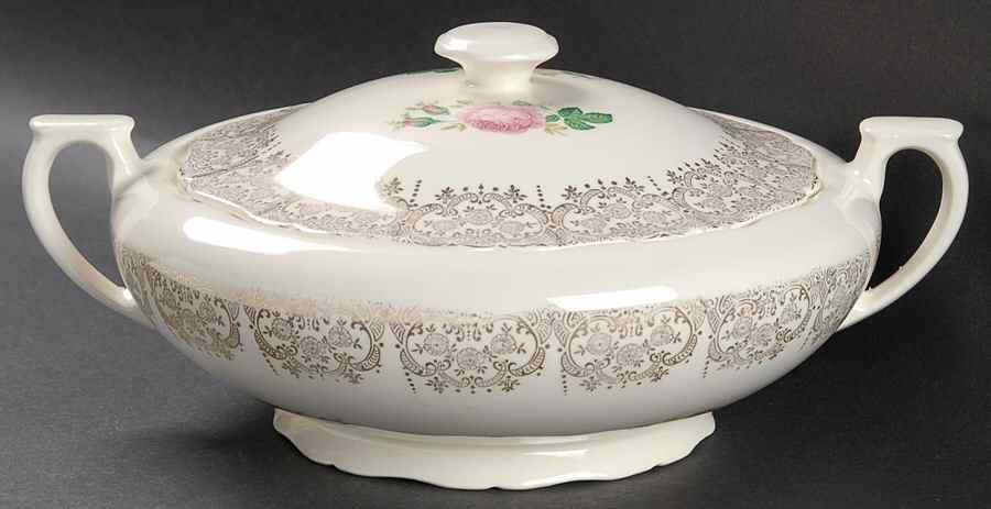 CAN52 Round Covered Vegetable by Canonsburg-1