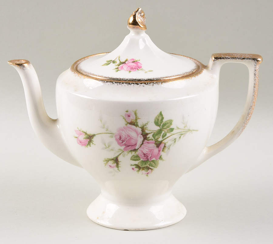 Modern Priscilla Teapot & Lid by Canonsburg-1