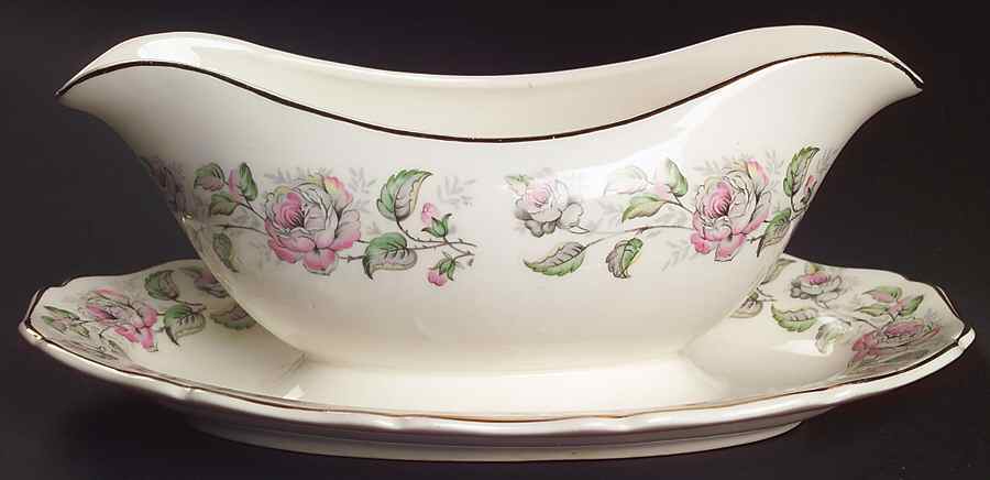 Queen's Rose Gravy Boat with Attached Underplate by Canonsburg-1