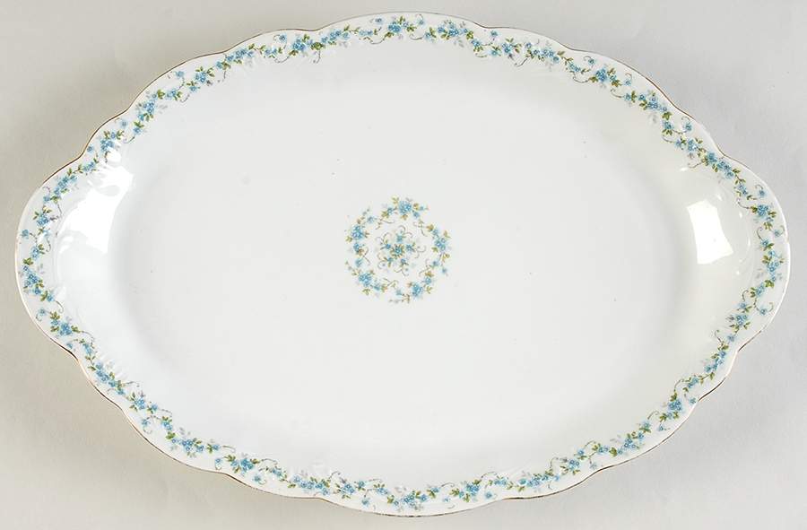 3248 (Scalloped) 14" Oval Serving Platter by Carlsbad-1