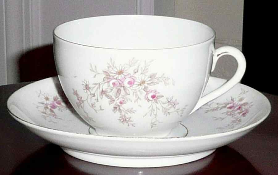 CAR10 Flat Cup & Saucer Set by Carlsbad-1