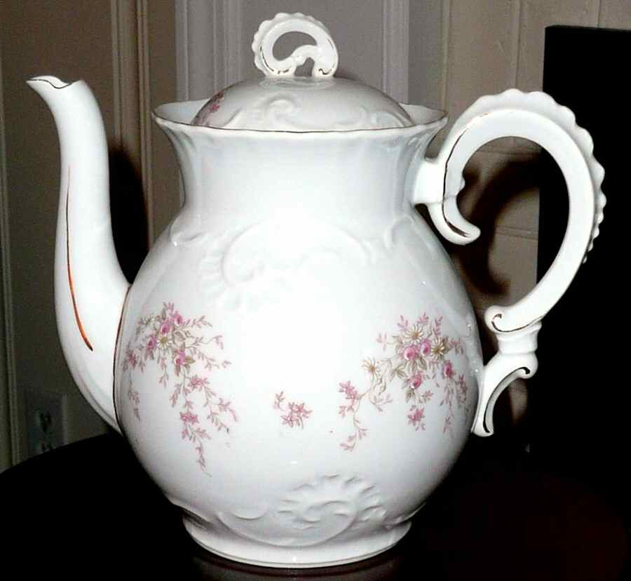 CAR10 Coffee Pot & Lid by Carlsbad-1