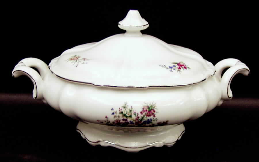 Bouquet Round Covered Vegetable by Crown Bavaria-1