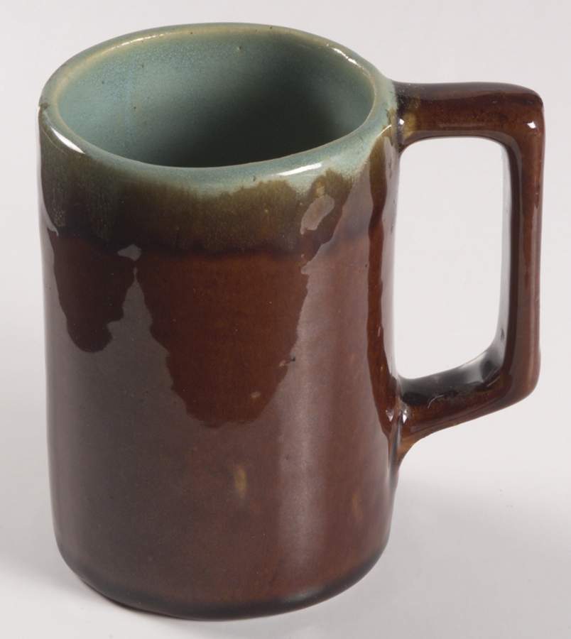 Country Fare (Ribbed Back, Unglazed Ring) Mug by Carbone-1