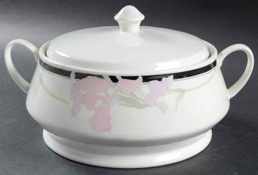 CCC10 Round Covered Vegetable by Cac Ceramic-1