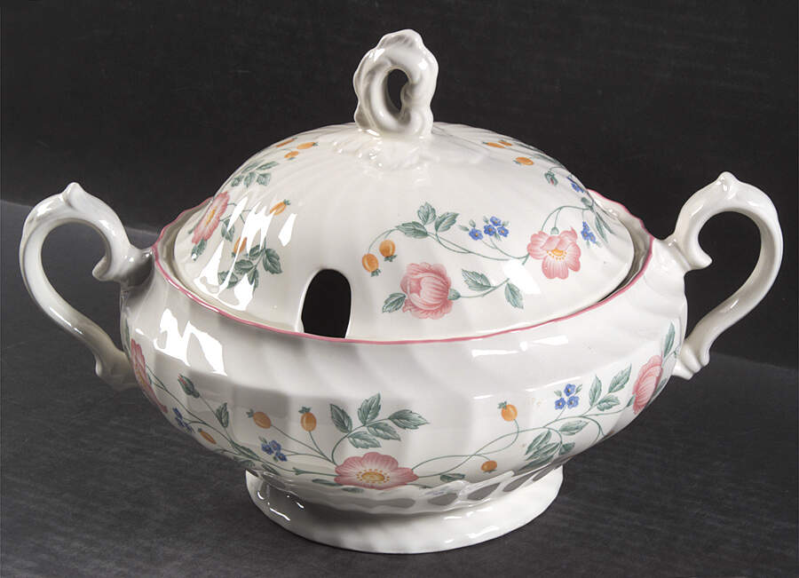 Briar Rose Tureen &  Lid by Churchill-1
