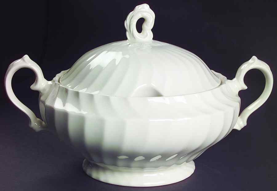 Chelsea White (England) Tureen &  Lid by Churchill-1