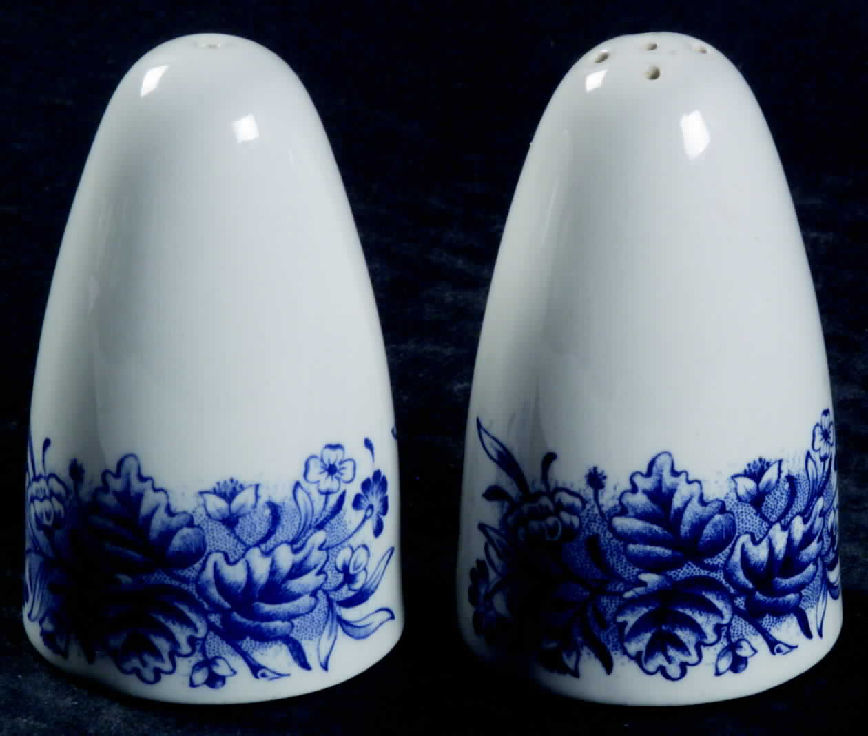 Currier & Ives Blue Salt & Pepper Set by Churchill-1