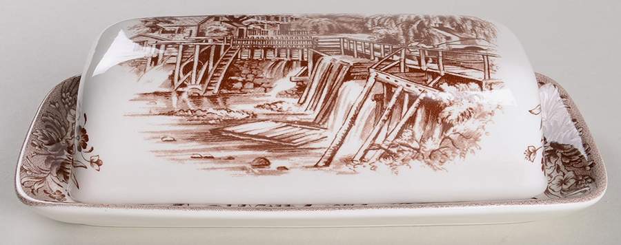 Currier and Ives Brown 1/4 Lb Covered Butter by Churchill-1