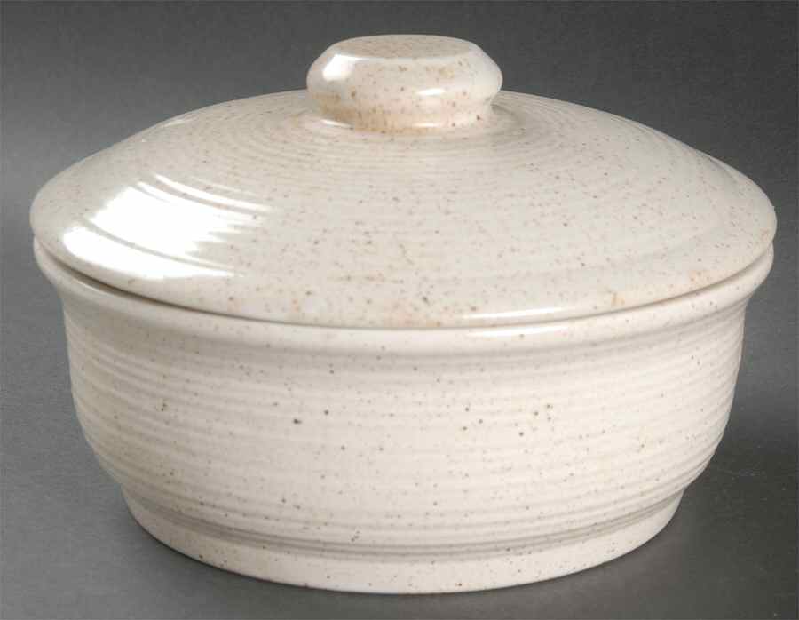 Homespun 1.5 Qt Round Covered Casserole by Churchill-1