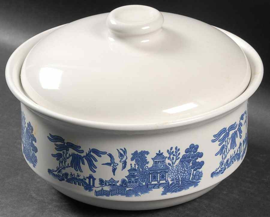 Willow Blue (Georgian Shape) Round Covered Vegetable by Churchill-1