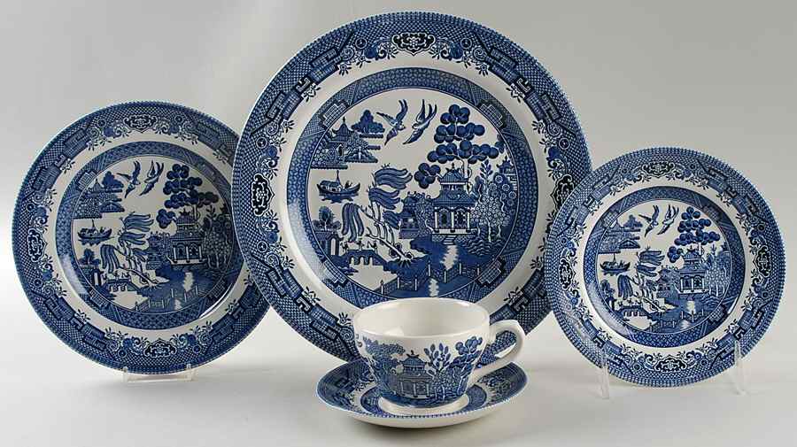 Willow Blue (Georgian Shape) 40 Piece Estate Set by Churchill-1