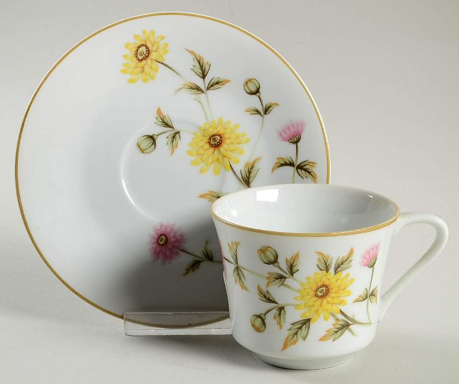 Chrysanthemum Flat Cup & Saucer Set by Castle Court-1
