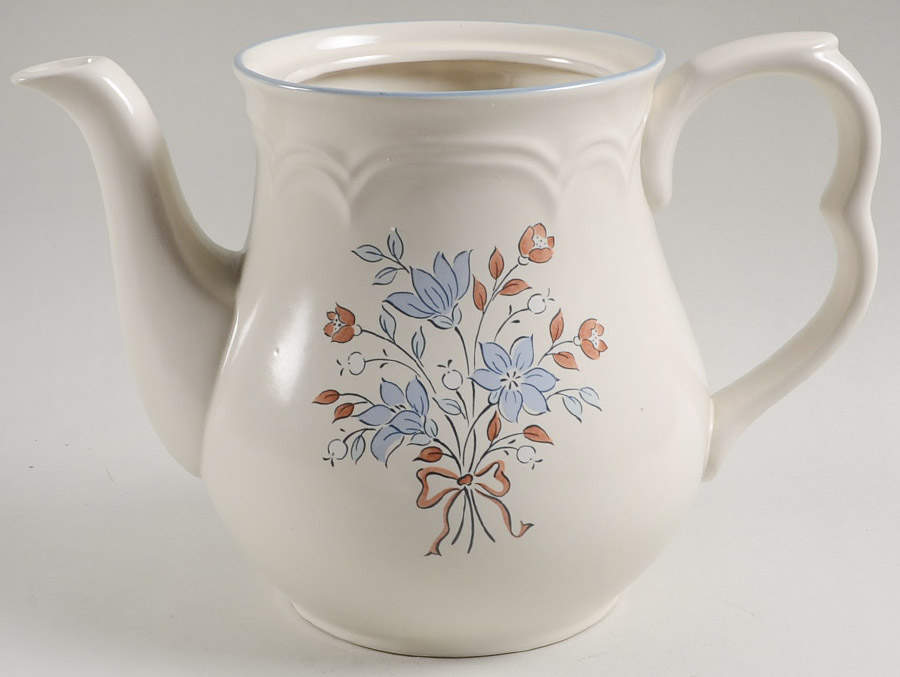 Bluet Coffee Pot No Lid by Cordella-1