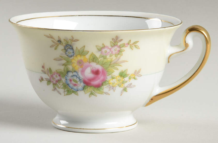 CEB21 Footed Cup by Celebrate-1