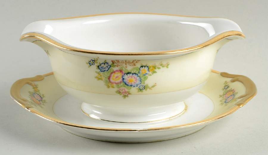CEB7 Gravy Boat with Attached Underplate by Celebrate-1