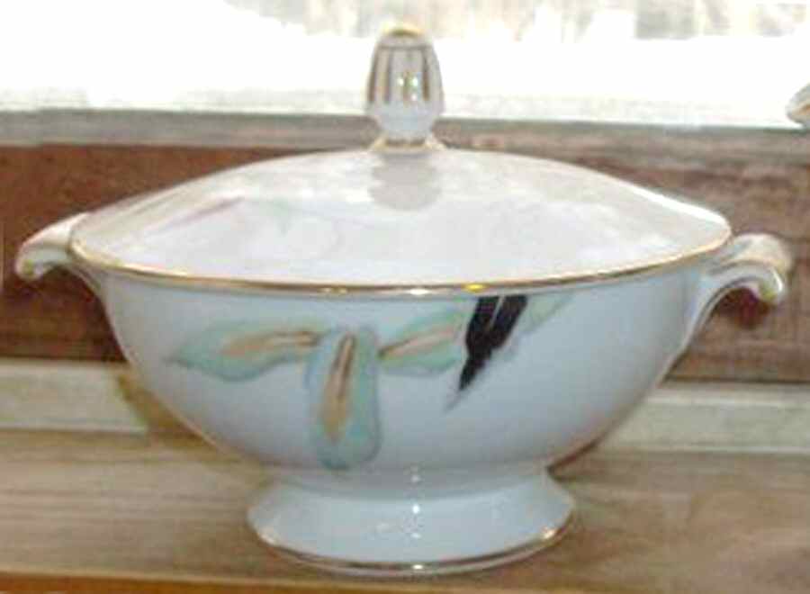 Palmyra Sugar Bowl & Lid by Celebrate-1