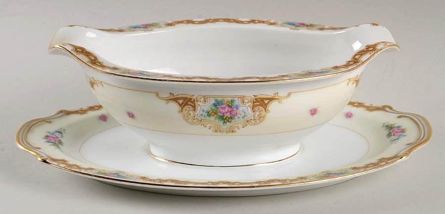 Regalia Gravy Boat with Attached Underplate by Celebrate-1