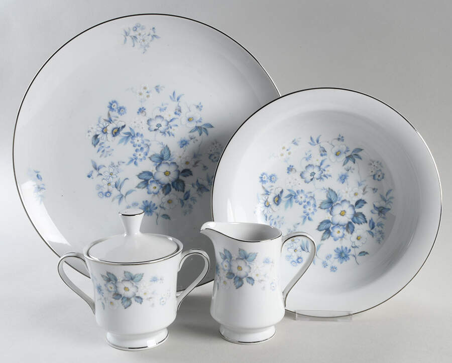Danbury 5 Piece Hostess Set by Celebrity-1