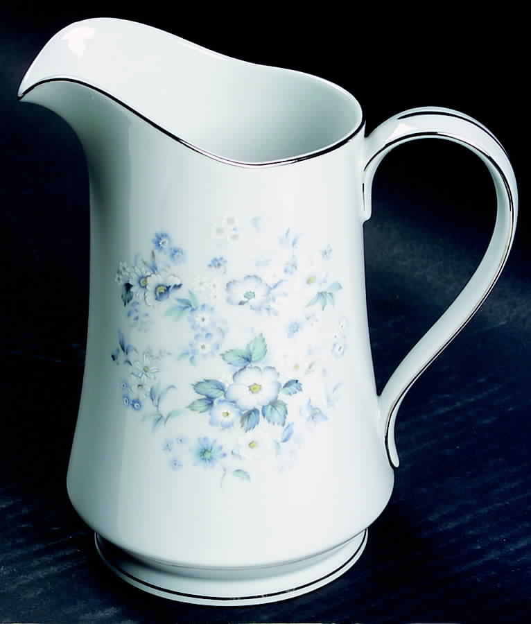 Danbury 28 Oz Pitcher by Celebrity-1