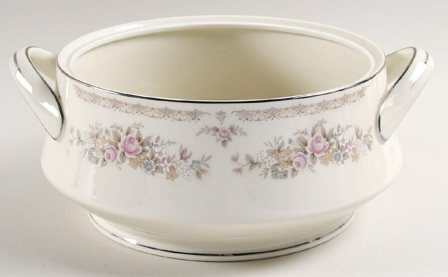 Elizabeth Round Vegetable No Lid by Celebrity-1