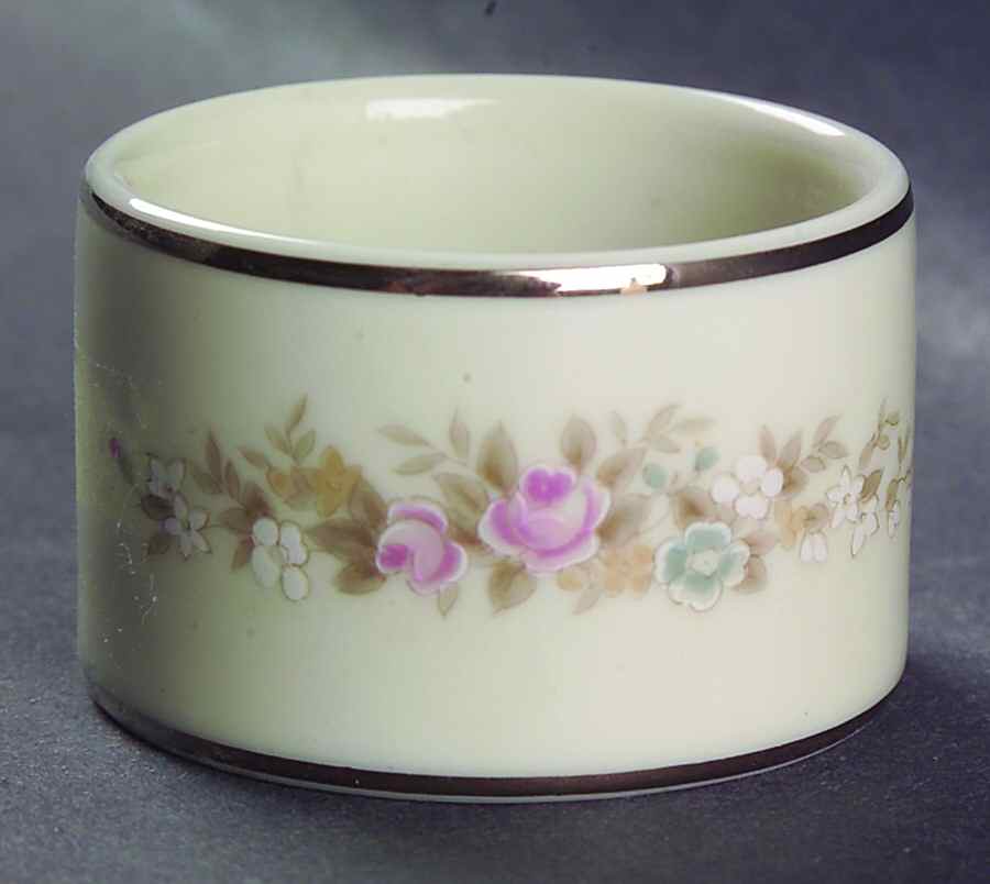 Elizabeth Napkin Ring by Celebrity-1