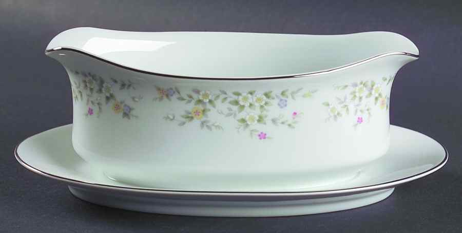 Heather Gravy Boat with Attached Underplate by Celebrity-1