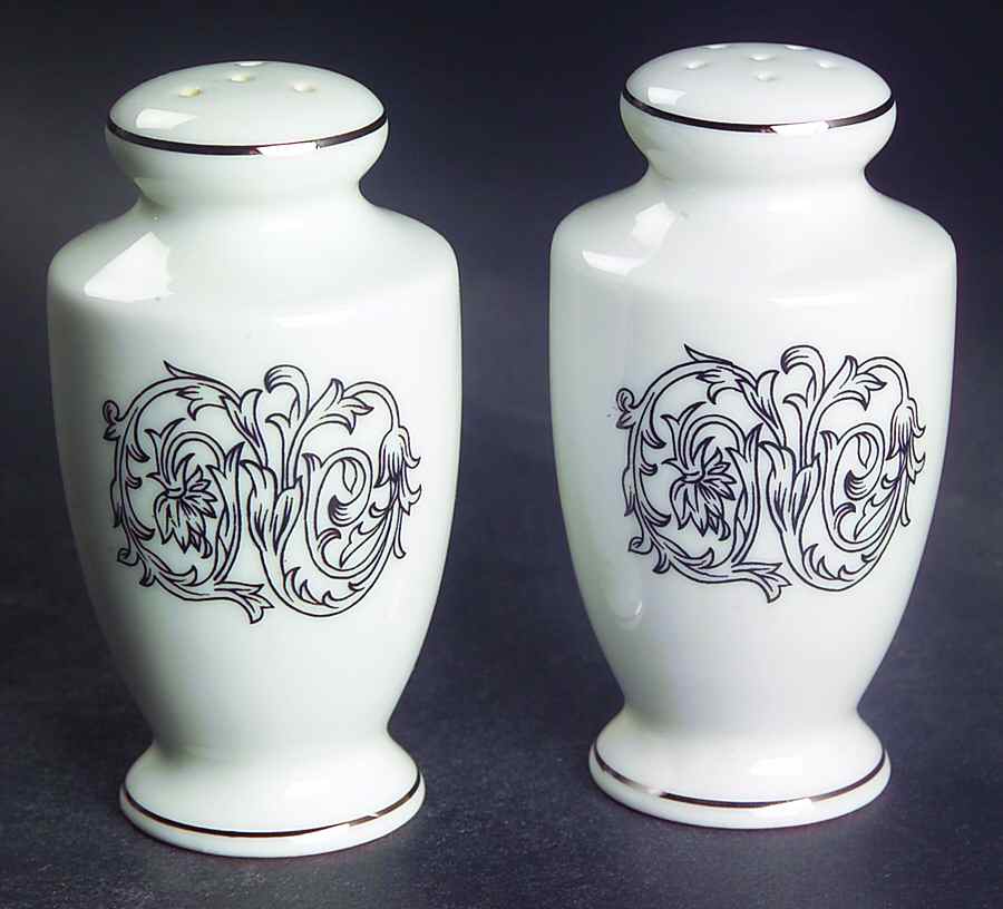 Matador Salt & Pepper Set by Celebrity-1
