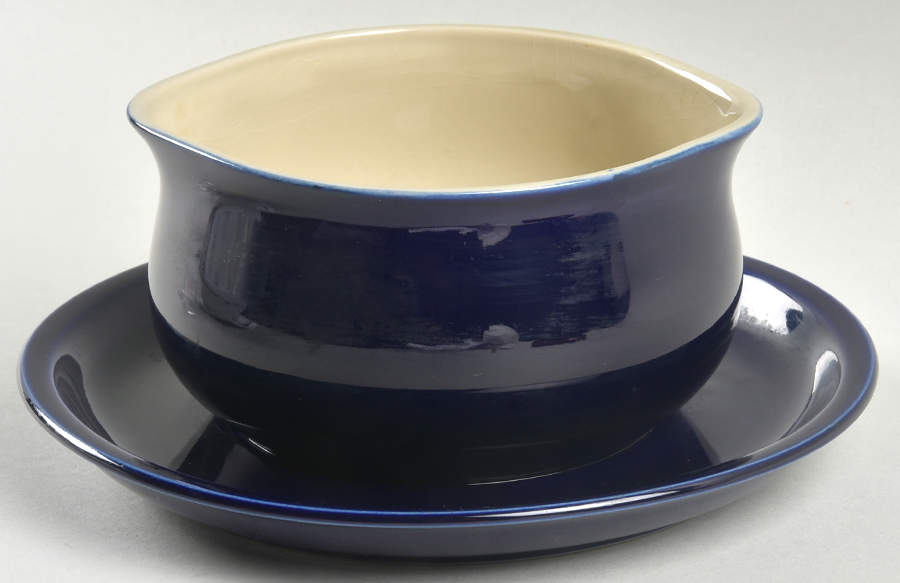 Medallion Gravy Boat with Attached Underplate by Celebrity-1
