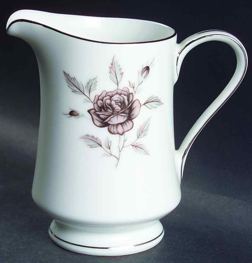 Nocturne Creamer by Celebrity-1