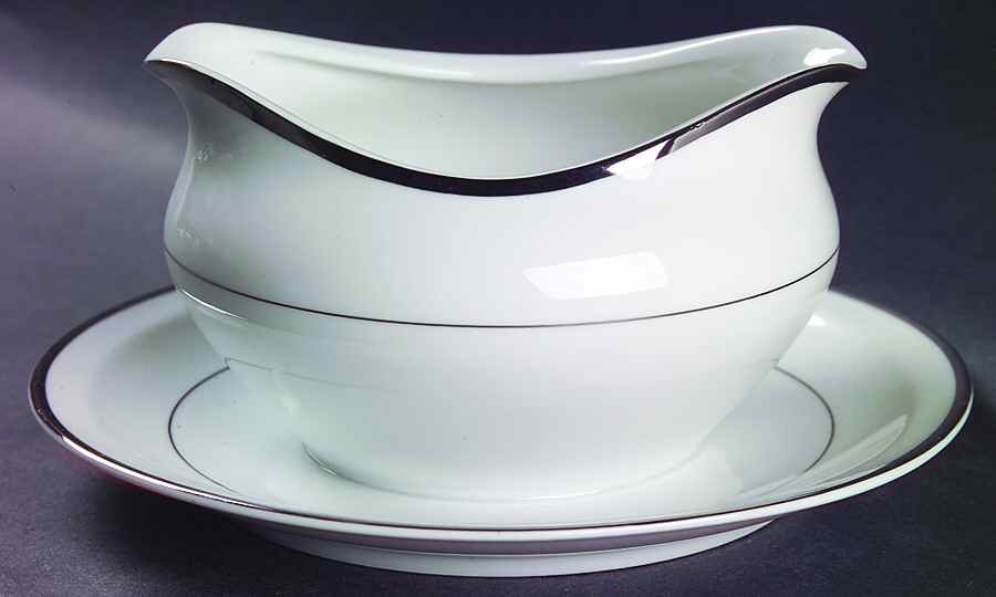 Wedding Band Gravy Boat with Attached Underplate by Celebrity-1